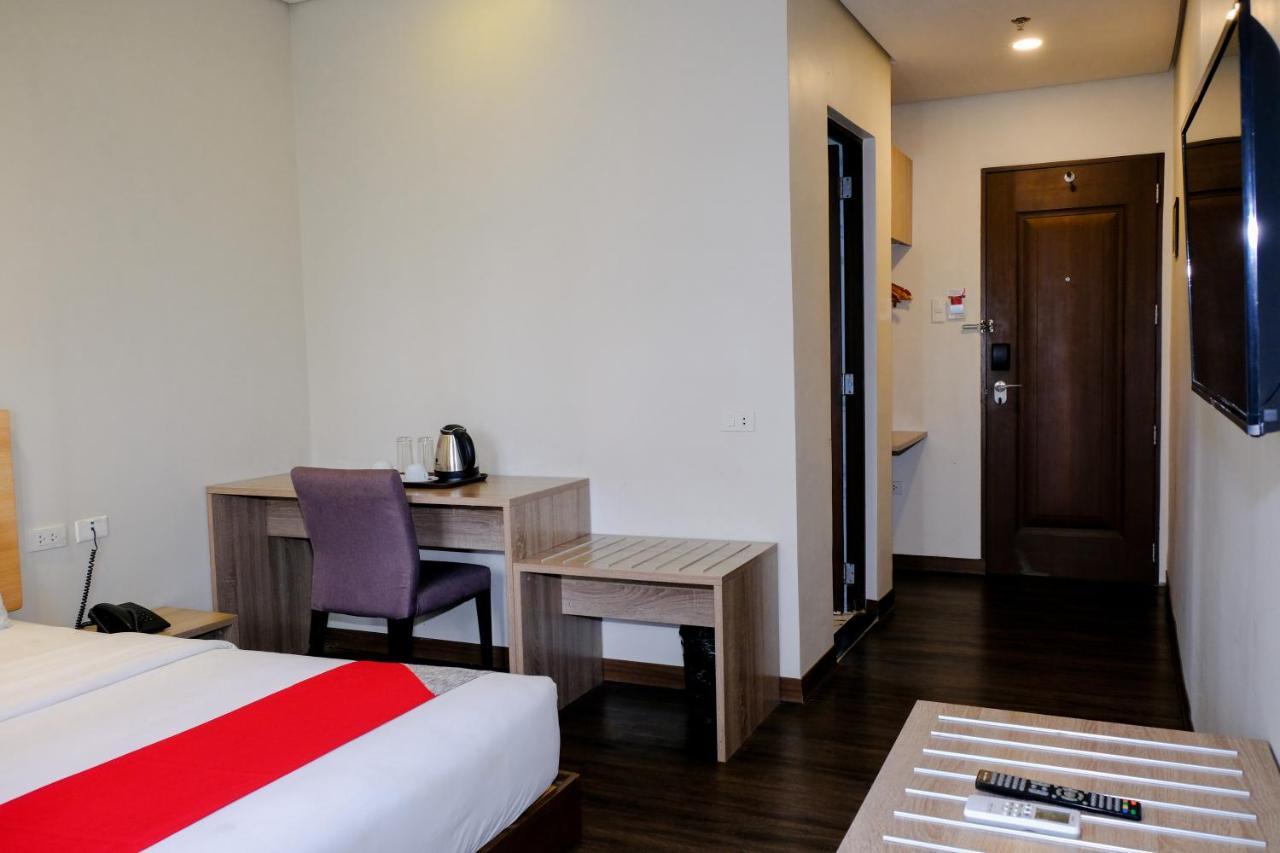 Airo Hotel Manila Esterno foto