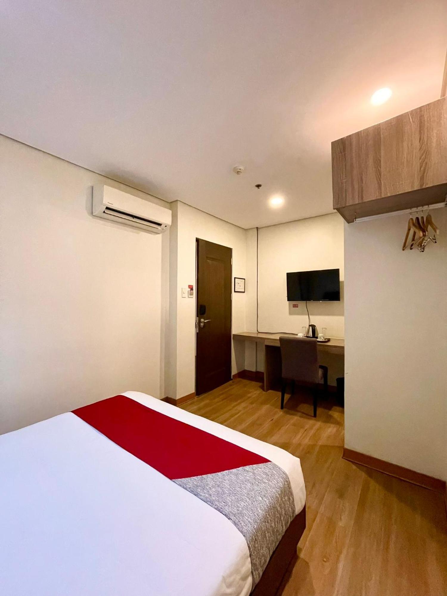 Airo Hotel Manila Esterno foto