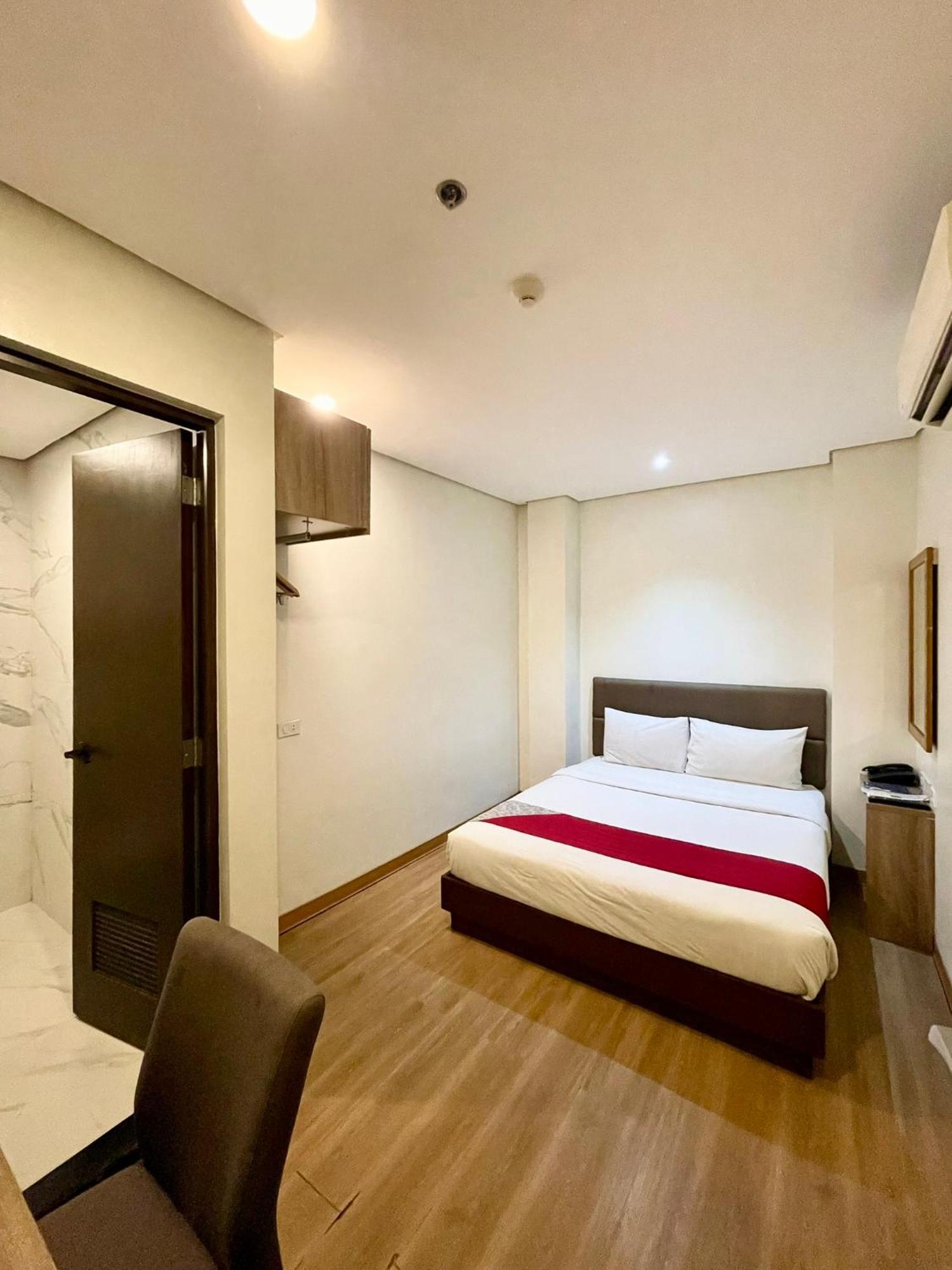 Airo Hotel Manila Esterno foto